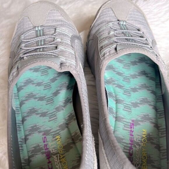 Sketchers Relaxed Fit Breathe Easy Allure Memory Foam Slip On Sneakers 9 - Picture 7 of 12